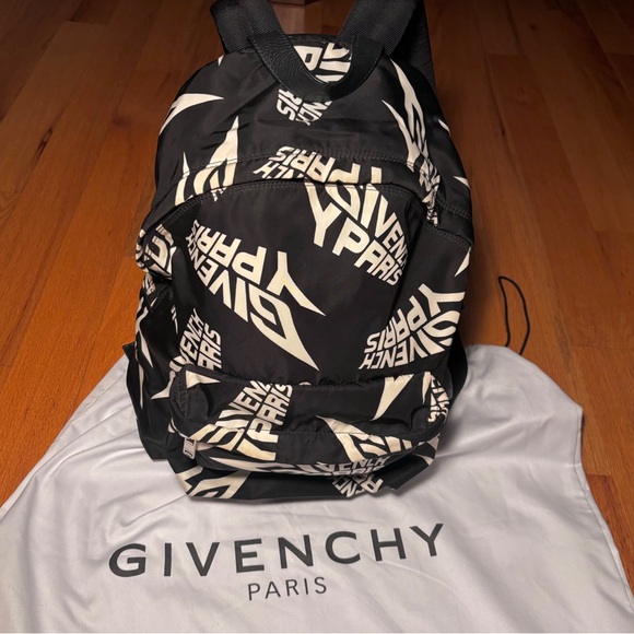 Givenchy All Over Logo Backpack - Picture 1 of 9